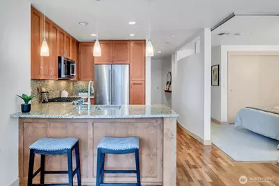 10610 NE 9th Place #1501, Bellevue, WA 98004 - Photo 9