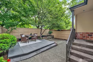 2315 B Franklin Ave E, Seattle, WA 98102 - Photo 31