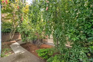 2315 B Franklin Ave E, Seattle, WA 98102 - Photo 37