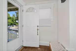 820 N Fife St, Tacoma, WA 98406 - Photo 5