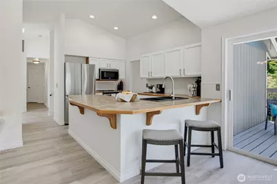 19203 108th Street E, Bonney Lake, WA 98391 - Photo 5