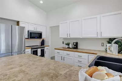 19203 108th Street E, Bonney Lake, WA 98391 - Photo 7