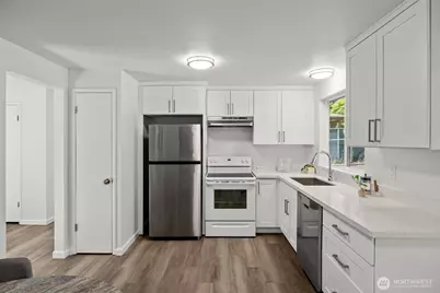 936 210th Avenue NE, Sammamish, WA 98074 - Photo 13