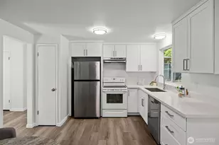 936 210th Ave NE, Sammamish, WA 98074 - Photo 13