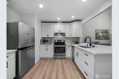 14601 NE 50th Place #E6, Bellevue, WA 98007 - Photo 7