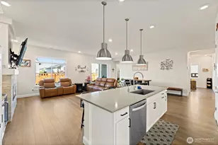 20819 150th St E, Bonney Lake, WA 98391 - Photo 7