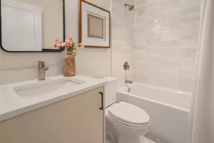 454 NE 40th St, Seattle, WA 98105 - Photo 27