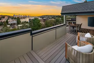 454 NE 40th St, Seattle, WA 98105 - Photo 35