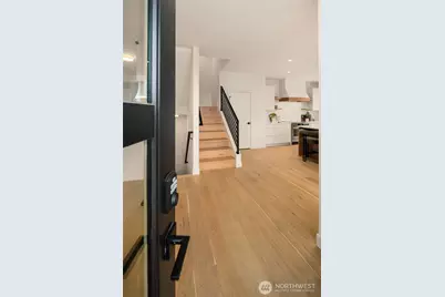 454 NE 40th Street, Seattle, WA 98105 - Photo 5