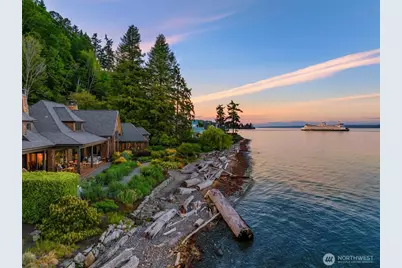 5128 Rockaway Beach Road NE, Bainbridge Island, WA 98110 - Photo 3