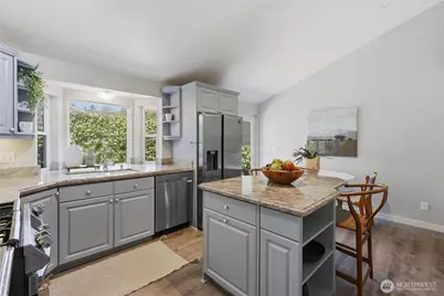2209 W Lake Sammamish Parkway NE, Redmond, WA 98052 - Photo 7