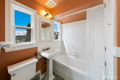 6249 30th Avenue NE, Seattle, WA 98115 - Photo 23