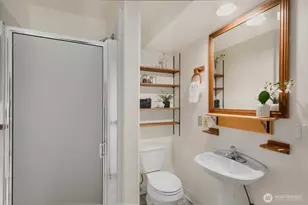 19514 35th Ave NE, Lake Forest Park, WA 98155 - Photo 13