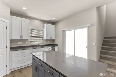 1121 138th Place SW, Lynnwood, WA 98087 - Photo 9
