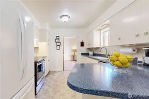 301 NE A St, College Place, WA 99324 - Photo 11