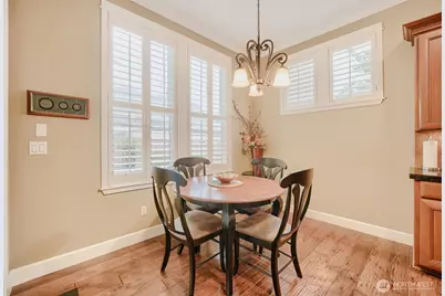 1001 S 38th Court, Renton, WA 98055 - Photo 13