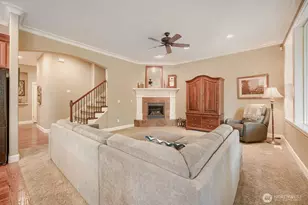 1001 S 38th Ct, Renton, WA 98055 - Photo 9