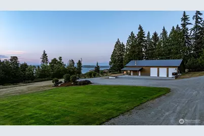3807 Taylor Road, Oak Harbor, WA 98277 - Photo 3