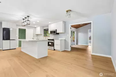16220 Ambaum Boulevard S, Burien, WA 98148 - Photo 11