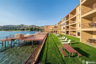 322 W Woodin 301 & 301A Ave, Chelan, WA 98816 - Photo 29