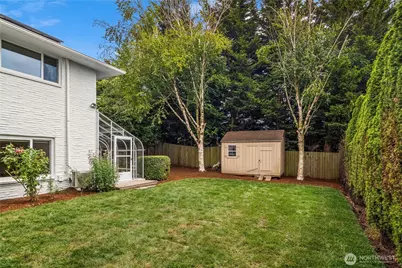 8505 21st Avenue NW, Seattle, WA 98117 - Photo 33