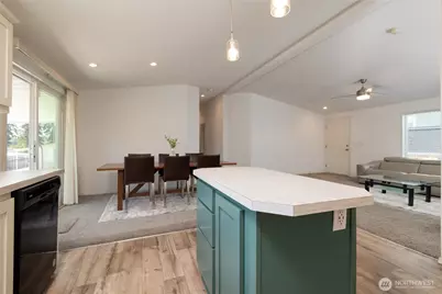 23708 Locust Way #64, Bothell, WA 98021 - Photo 9