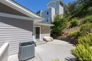 172 Sea View Dr, Port Angeles, WA 98362 - Photo 35