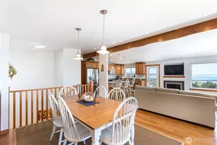 172 Sea View Dr, Port Angeles, WA 98362 - Photo 5