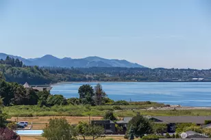 172 Sea View Dr, Port Angeles, WA 98362 - Photo 13