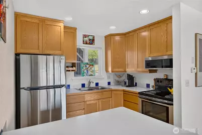 1710 Skyline Way #101, Anacortes, WA 98221 - Photo 11