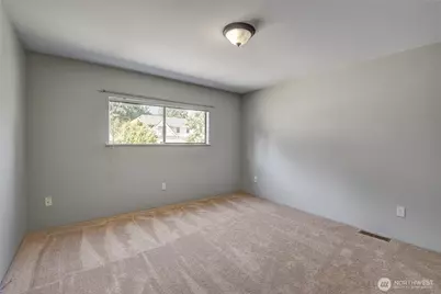 10035 NE 28th Place, Bellevue, WA 98004 - Photo 15