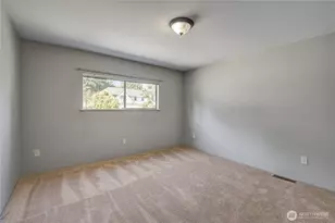 10035 NE 28th Pl, Bellevue, WA 98004 - Photo 15