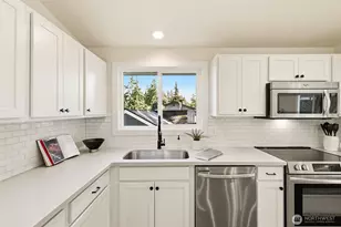 12544 25th Ave NE, Seattle, WA 98125 - Photo 13