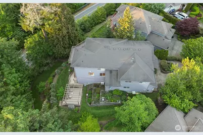 4455 163rd Place SE, Bellevue, WA 98006 - Photo 37