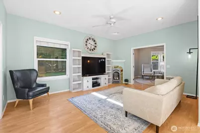 10005 228th Place SE, Woodinville, WA 98077 - Photo 5