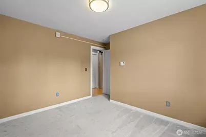845 NE 125th Street #404, Seattle, WA 98125 - Photo 25
