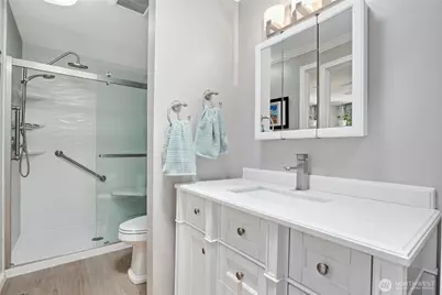 975 Front Street S, Issaquah, WA 98027 - Photo 21