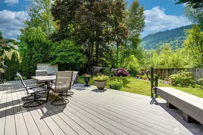 975 Front Street S, Issaquah, WA 98027 - Photo 29