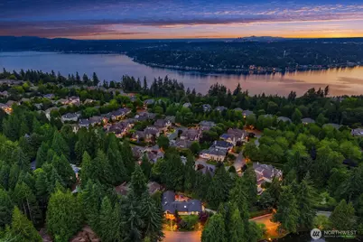 2725 Sahalee Drive W, Sammamish, WA 98074 - Photo 37