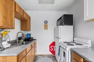 701 S 1st St, Mount Vernon, WA 98273 - Photo 23