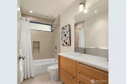 2716 107 Avenue SE, Beaux Arts Village, WA 98004 - Photo 19