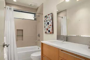 2716 107th Ave SE, Beaux Arts Village, WA 98004 - Photo 19