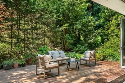 2716 107 Avenue SE, Beaux Arts Village, WA 98004 - Photo 31