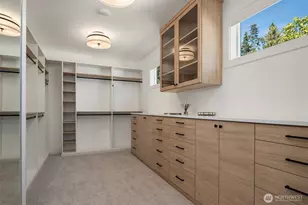 9812 NE 31st St, Bellevue, WA 98004 - Photo 19