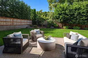 9812 NE 31st St, Bellevue, WA 98004 - Photo 31