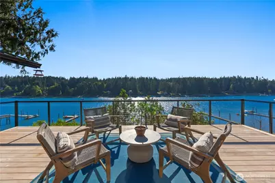 6498 NE Monte Vista Drive, Bainbridge Island, WA 98110 - Photo 1