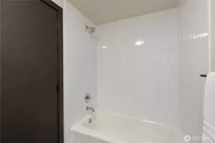 6498 NE Monte Vista Dr, Bainbridge Island, WA 98110 - Photo 35