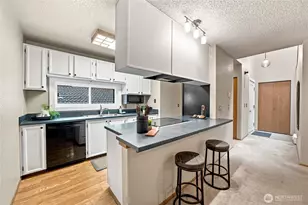 1208 S 216th St, Seattle, WA 98198 - Photo 13