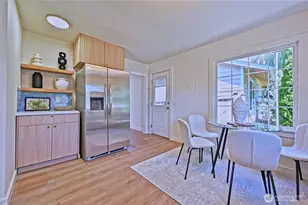 421 Wells Ave N, Renton, WA 98057 - Photo 9