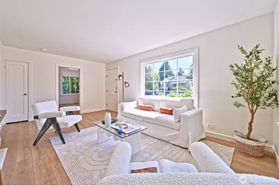 421 Wells Avenue N, Renton, WA 98057 - Photo 3